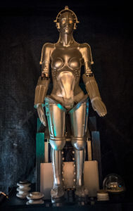 An image by Sergey Galyonkin depicting the robot from Metropolis that can be found at Filmpark Babelsberg.